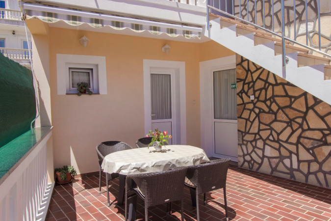 Apartment 3, Apartmani Konta Vodice